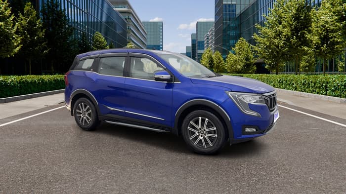 2023 Mahindra XUV700 AX 7 P MT 7 STR, Petrol, Manual, 18,426 km, Right Front Diagonal