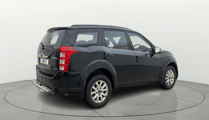 2017 Mahindra XUV500 W10, Diesel, Manual, 65,122 km, Right Back Diagonal