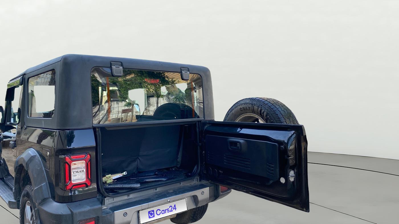 2021 Mahindra Thar LX HT PETROL 4WD MT, Petrol, Manual, 38,768 km, Boot Door Open