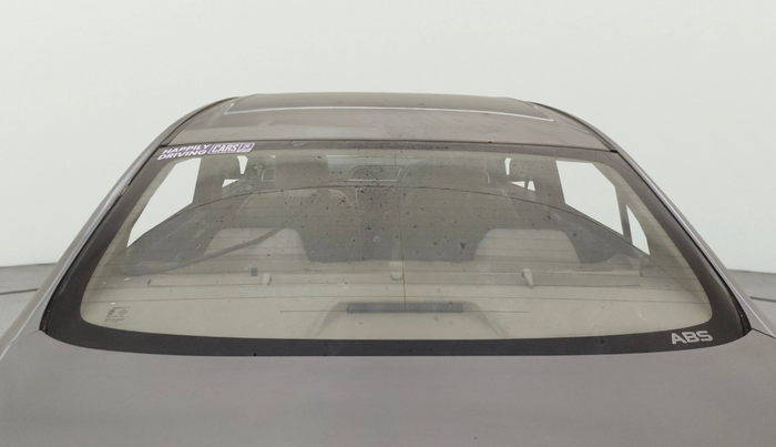 2015 Maruti Ciaz ZXI, Petrol, Manual, 1,09,702 km, Rear Windshield