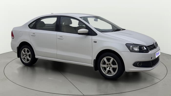 2014 Volkswagen Vento HIGHLINE 1.6 MPI, Petrol, Manual, 75,203 km, Right Front Diagonal