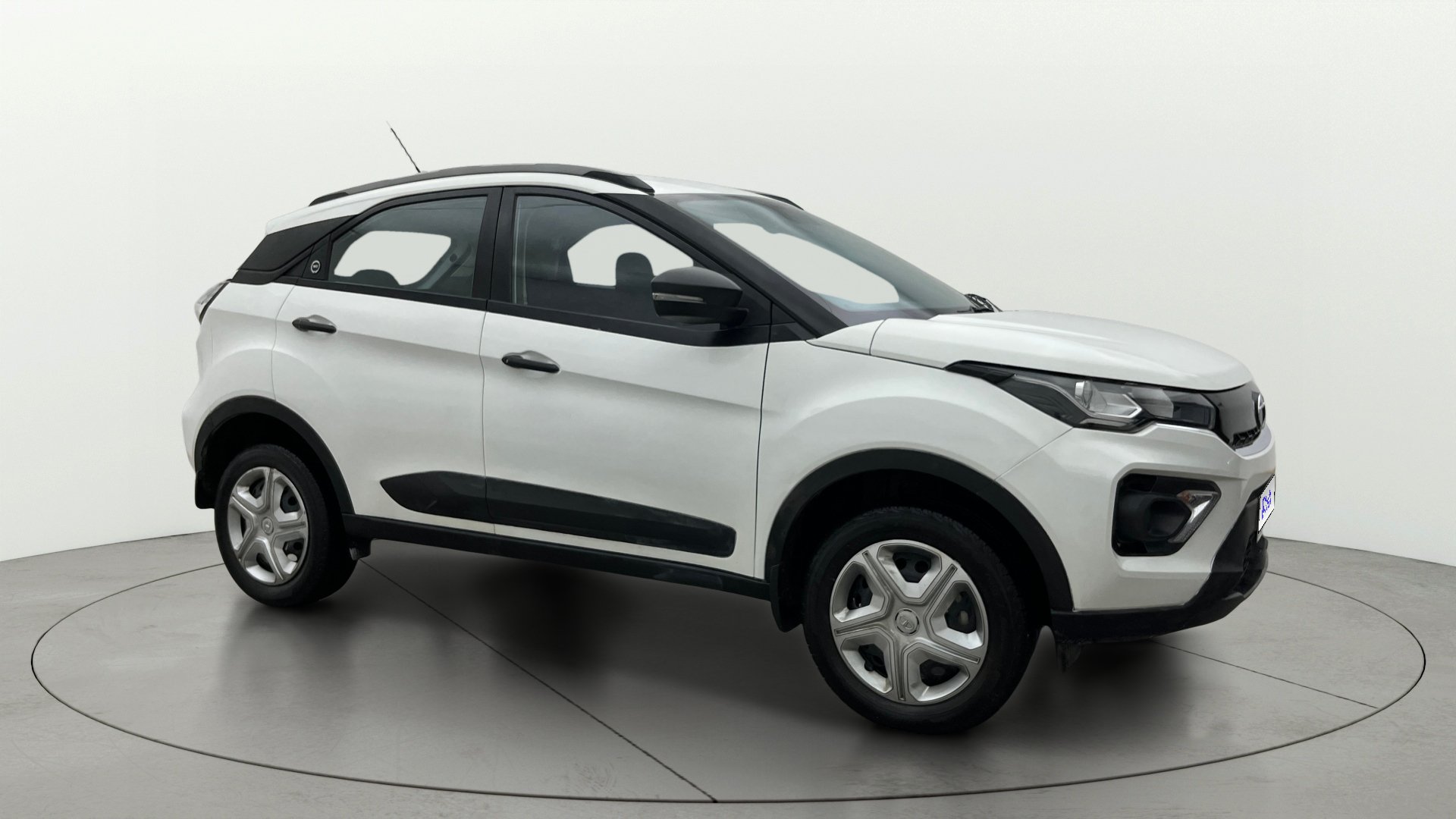 2023 Tata Nexon XMA PETROL
