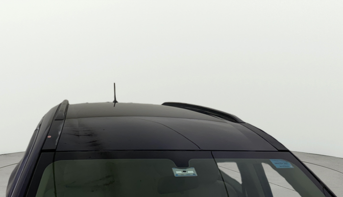 2023 Mahindra XUV700 MX P MT 5 STR, Petrol, Manual, 50,592 km, Roof