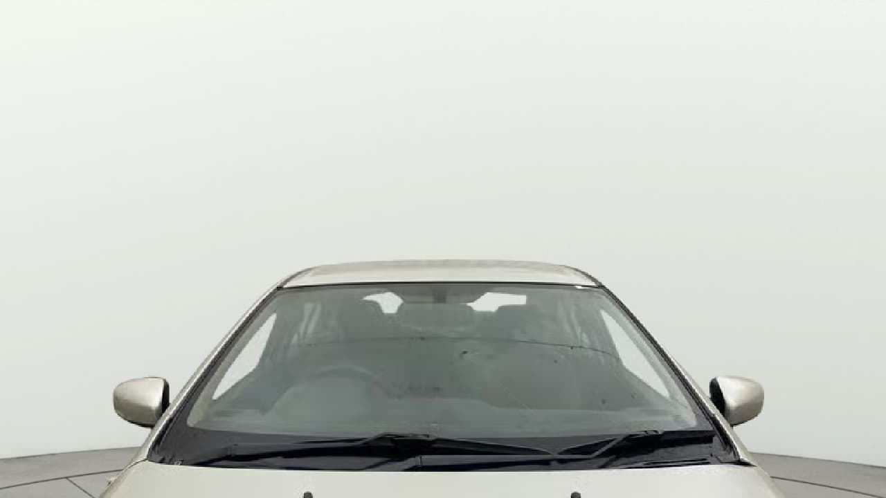 2018 Maruti Ciaz S DIESEL 1.3, Diesel, Manual, 1,23,269 km, Front Windshield