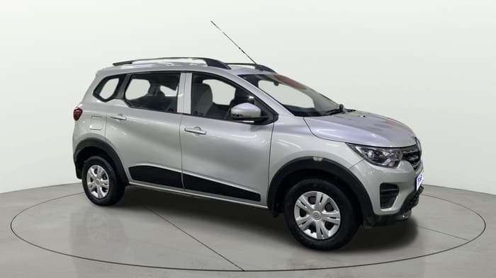 2021 Renault TRIBER RXL MT, Petrol, Manual, 30,171 km, Right Front Diagonal