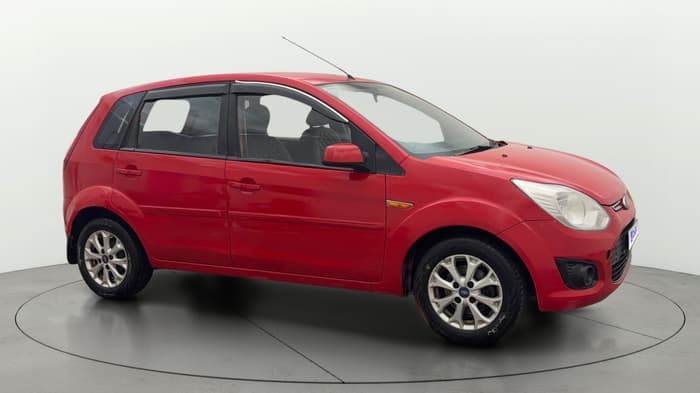 2013 Ford Figo TITANIUM 1.4 DIESEL, Diesel, Manual, 1,40,412 km, Right Front Diagonal