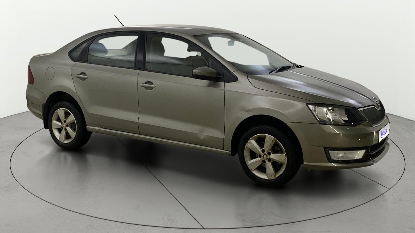 2016 Skoda Rapid AMBITION 1.6 MPI AT, Petrol, Automatic, 35,833 km, Right Front Diagonal