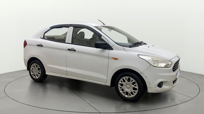 2016 Ford Figo Aspire AMBIENTE 1.2 PETROL, Petrol, Manual, 70,800 km, Right Front Diagonal