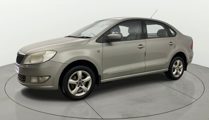 2013 Skoda Rapid ELEGANCE 1.6 MPI MT, Petrol, Manual, 76,819 km, Left Front Diagonal