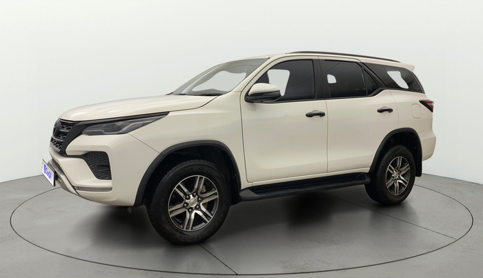 2024 Toyota Fortuner 4X2 MT 2.7 PETROL, Petrol, Manual, 22,651 km, Left Front Diagonal