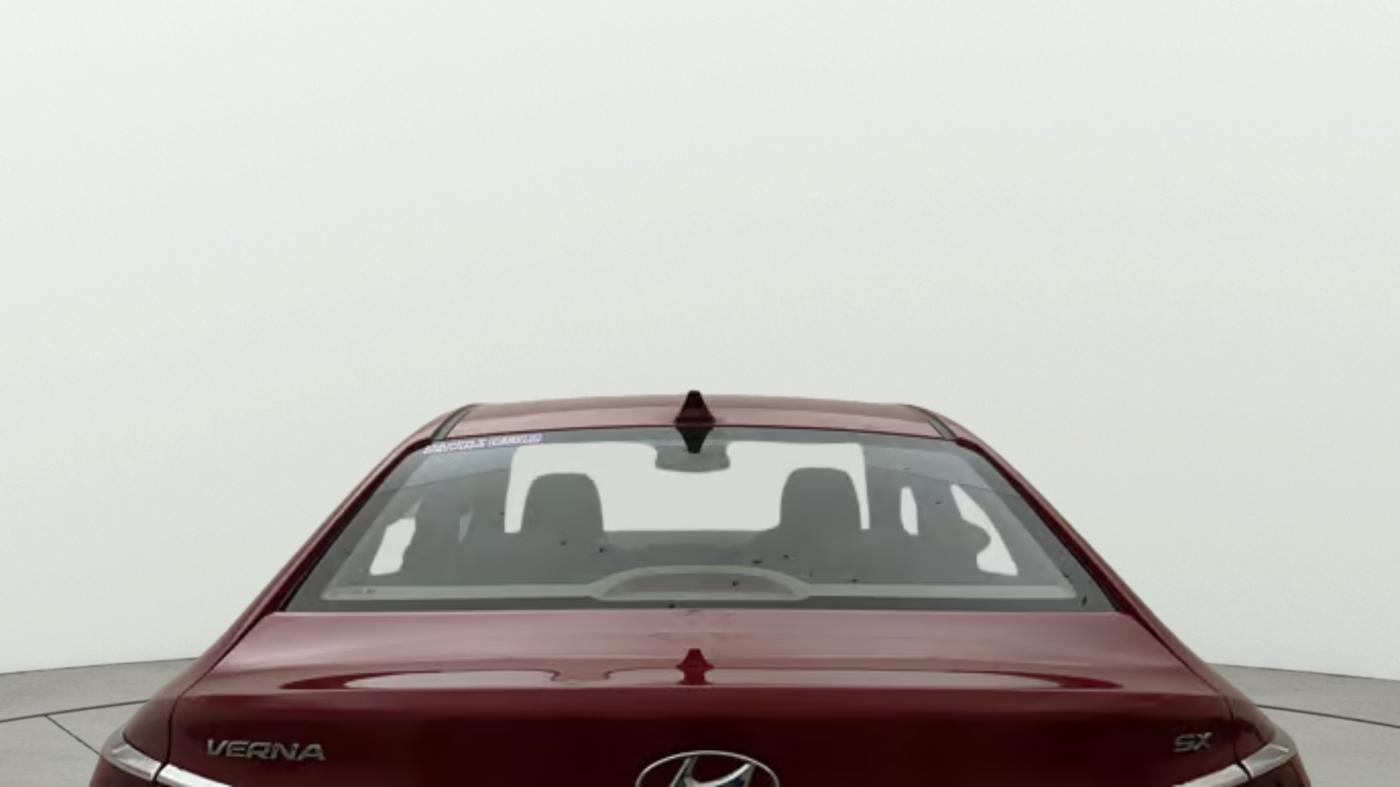 2020 Hyundai Verna SX (O) 1.5 CRDI, Diesel, Manual, 76,159 km, Rear Windshield