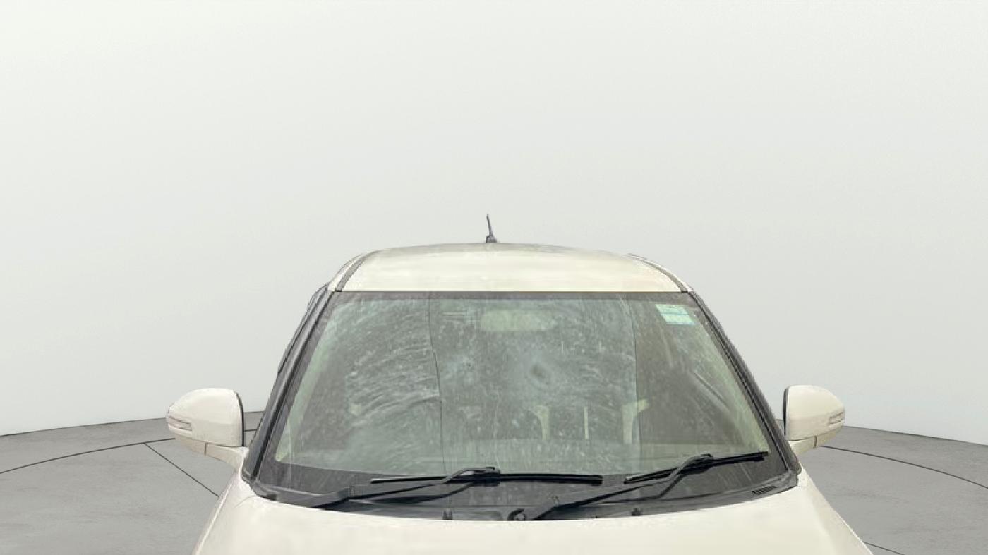 2015 Maruti Swift VXI, Petrol, Manual, 33,517 km, Front Windshield