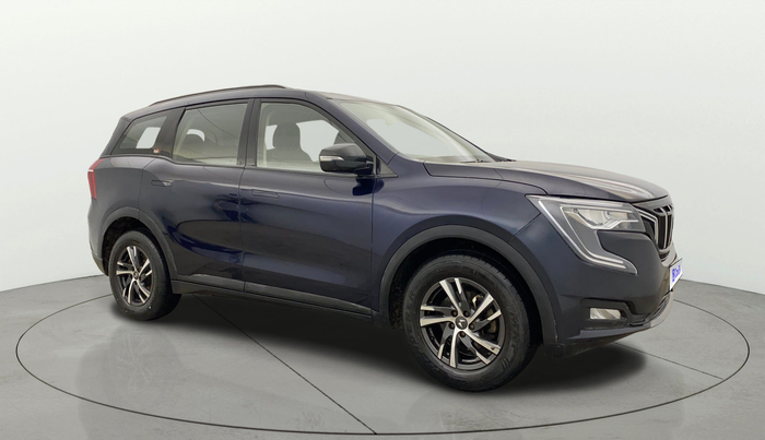 2022 Mahindra XUV700 AX 5 P MT 5 STR, Petrol, Manual, 41,551 km, Right Front Diagonal