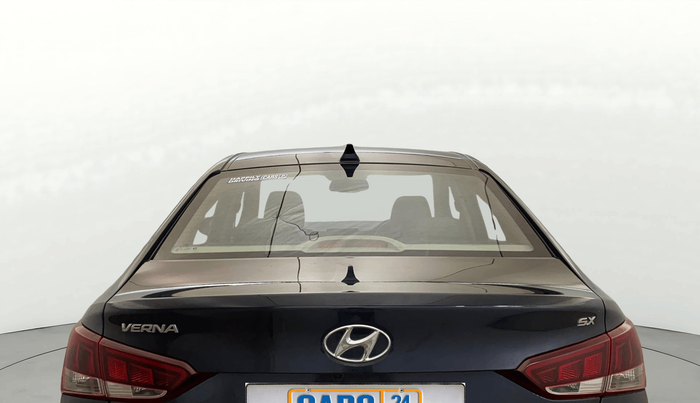 2021 Hyundai Verna SX (O) 1.5 CRDI, Diesel, Manual, 26,742 km, Rear Windshield