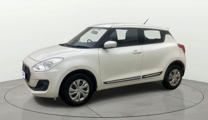 2020 Maruti Swift VXI AMT, Petrol, Automatic, 28,866 km, Left Front Diagonal