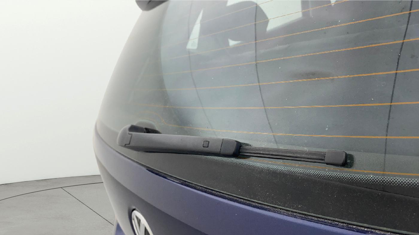 2015 Volkswagen Polo COMFORTLINE 1.5L, Diesel, Manual, 83,146 km, Rear Wiper