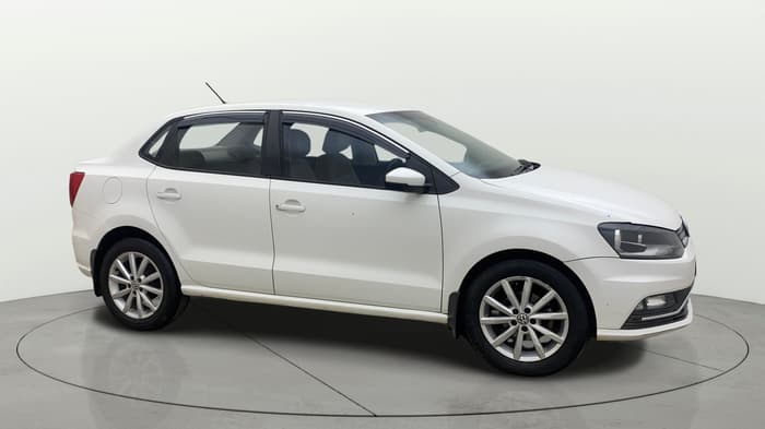 2018 Volkswagen Ameo HIGHLINE1.5L, Diesel, Manual, 1,10,747 km, Right Front Diagonal