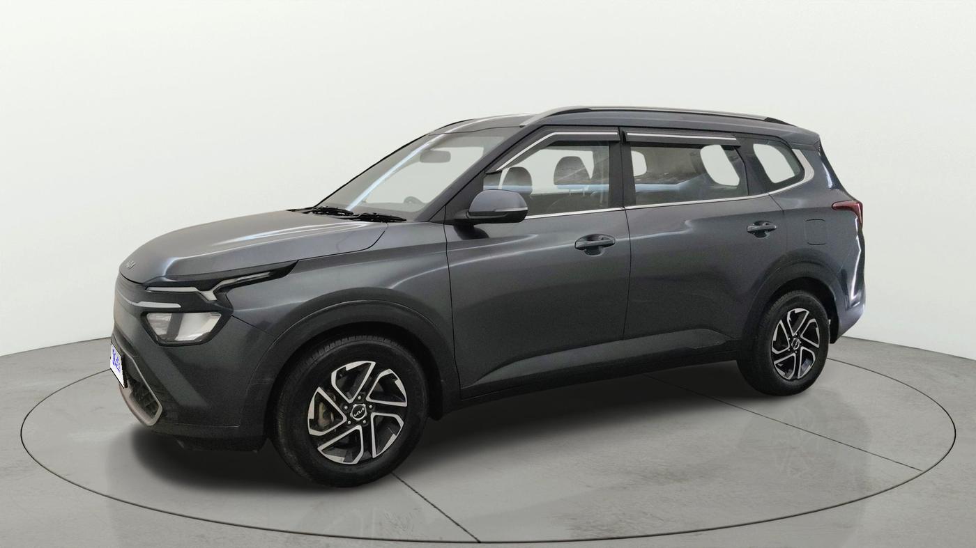 2022 KIA CARENS PRESTIGE PLUS 1.4 PETROL 7 STR, Petrol, Manual, 1,21,761 km, Left Front Diagonal
