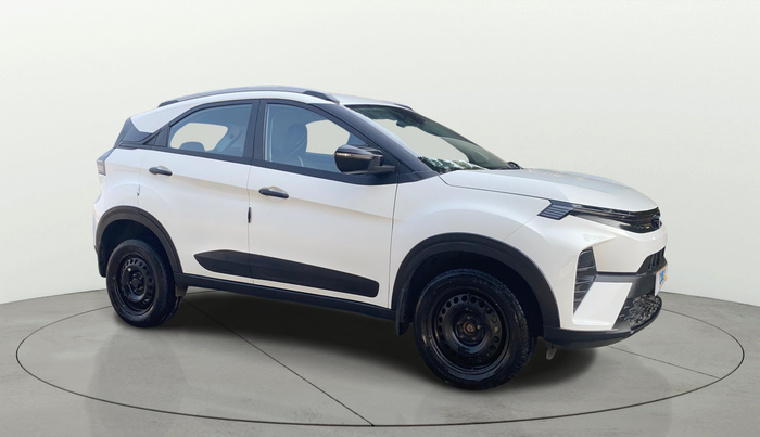 2024 Tata NEXON Pure 1.5 Revotorq 6AMT, Diesel, Automatic, 57,136 km, Right Front Diagonal