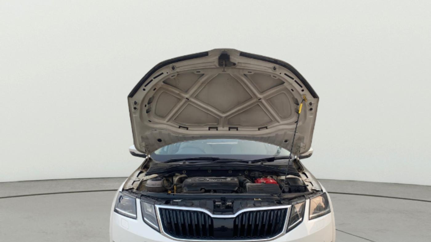 2018 Skoda Octavia L&K 1.8 TSI AT, Petrol, Automatic, 52,698 km, Open Bonet