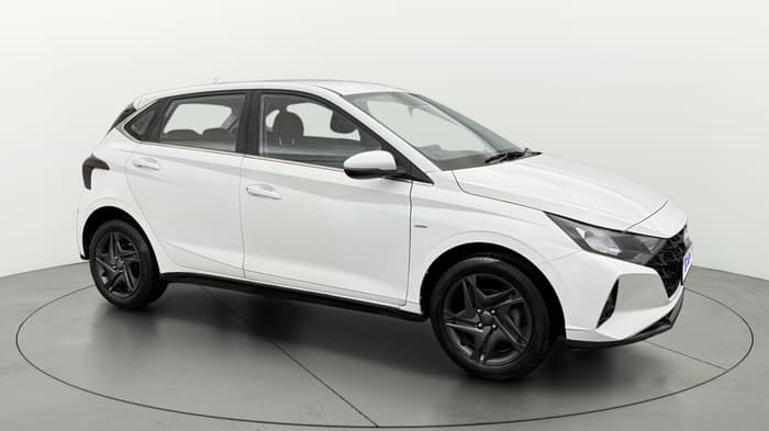 2023 Hyundai NEW I20 Sportz 1.2 IVT, Petrol, Automatic, 29,977 km, Right Front Diagonal