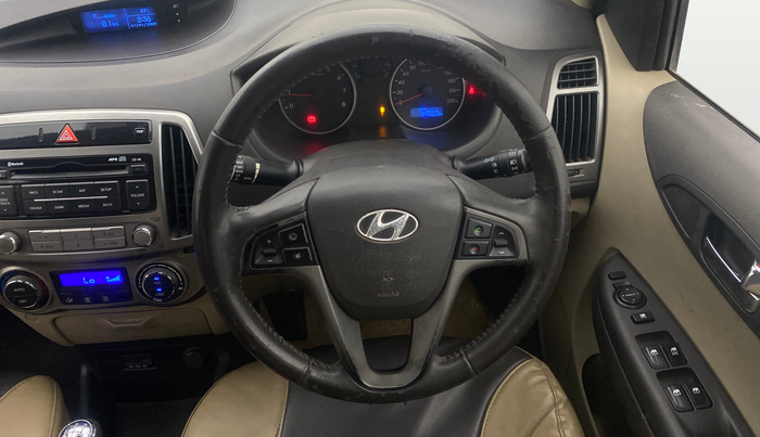 2013 Hyundai i20 SPORTZ 1.2, Petrol, Manual, 86,088 km, Steering Wheel Close Up