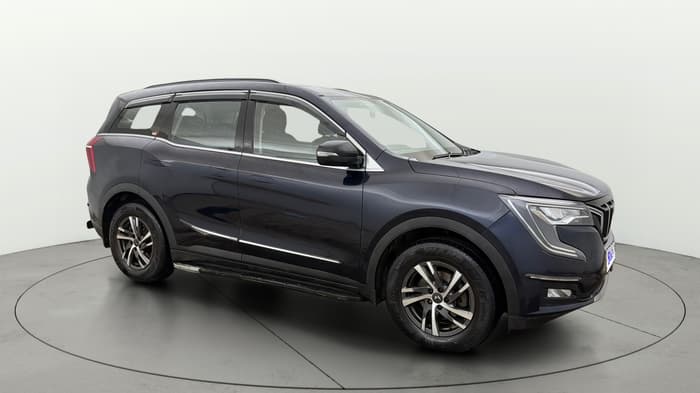 2023 Mahindra XUV700 AX 5 P AT 5 STR, Petrol, Automatic, 47,200 km, Right Front Diagonal