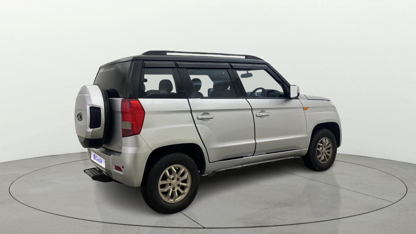 2018 Mahindra TUV300 T8, Diesel, Manual, 1,16,362 km, Right Back Diagonal