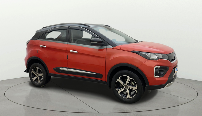 2021 Tata NEXON XZ PLUS SUNROOF PETROL DUAL TONE, Petrol, Manual, 52,481 km, SRP