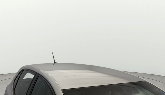 2014 Volkswagen Polo HIGHLINE1.2L, Petrol, Manual, 1,28,170 km, Roof