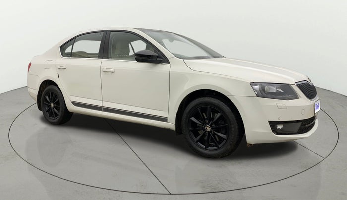 2017 Skoda Octavia STYLE PLUS AT 1.8 TSI, Petrol, Automatic, 50,858 km, Right Front Diagonal