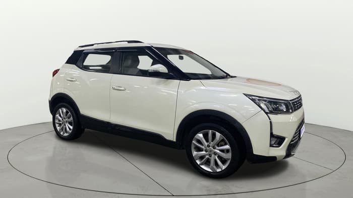 2021 Mahindra XUV300 W8 1.2 PETROL, Petrol, Manual, 67,784 km, Right Front Diagonal