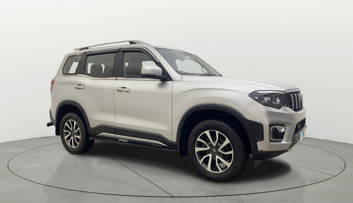 2023 Mahindra SCORPIO-N Z8 PETROL AT 7 STR, Petrol, Automatic, 25,348 km, Right Front Diagonal
