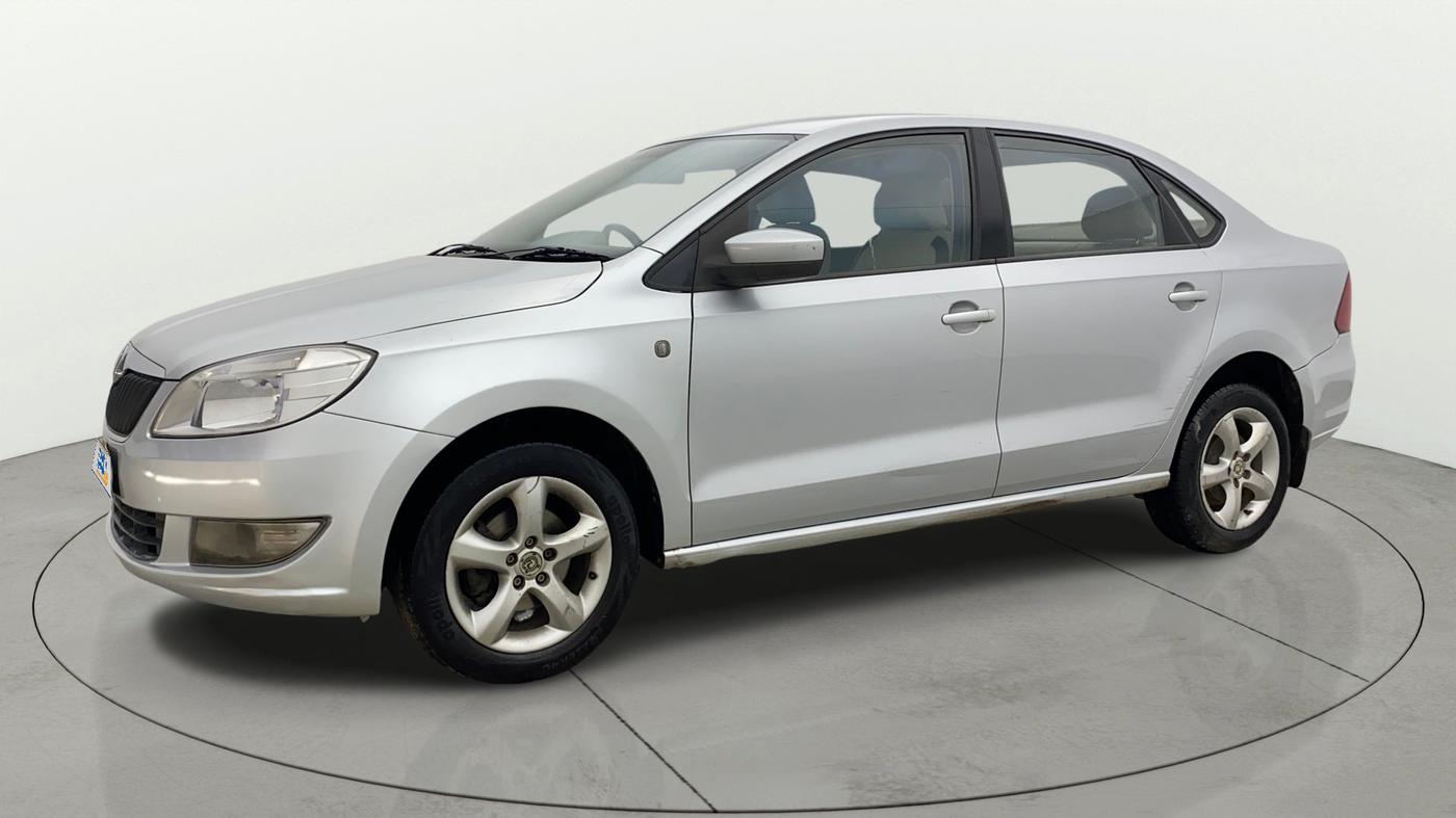 2013 Skoda Rapid ELEGANCE 1.6 TDI CR MT, Diesel, Manual, 1,46,490 km, Left Front Diagonal
