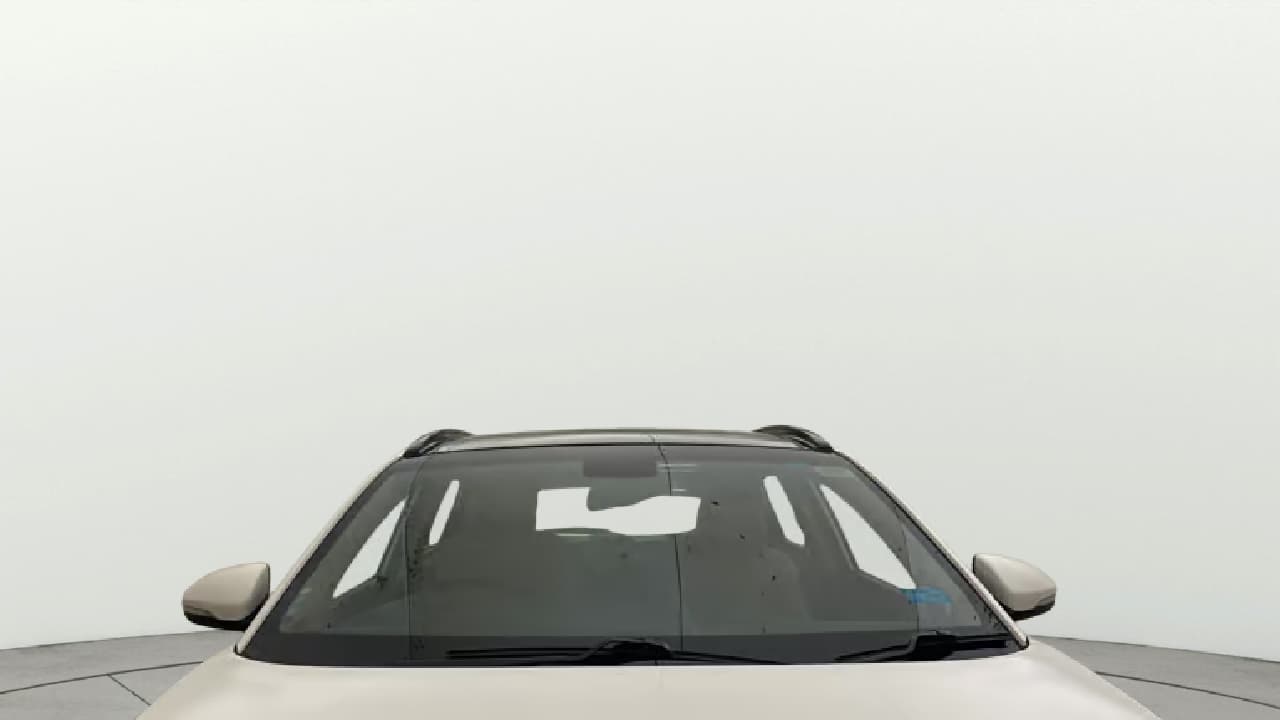 2019 Hyundai Tucson GL (O) 2WD AT PETROL, Petrol, Automatic, 1,14,846 km, Front Windshield