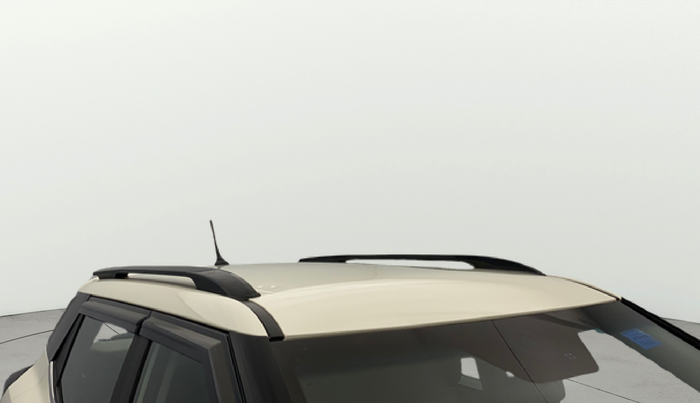 2020 Mahindra XUV300 W8 1.2 PETROL, Petrol, Manual, 31,768 km, Roof