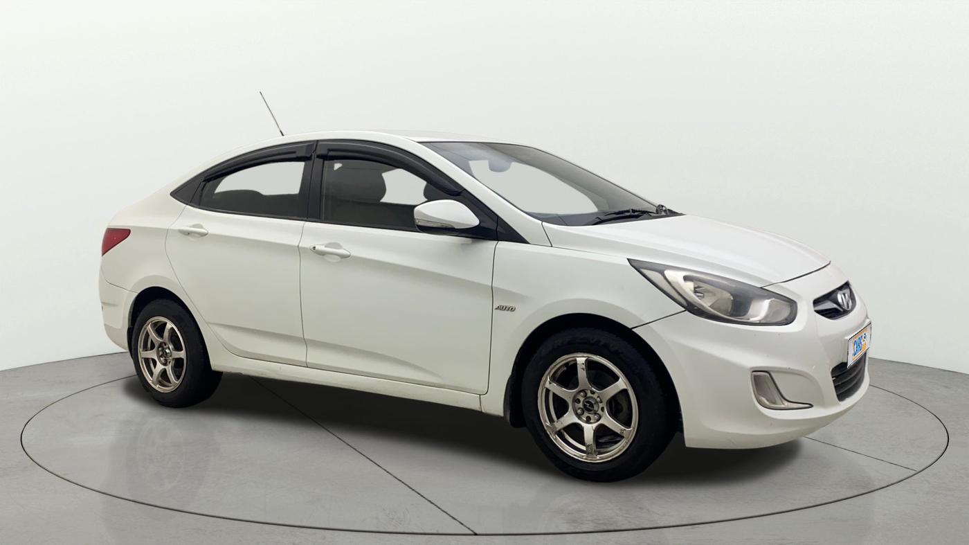 2013 Hyundai Verna FLUIDIC VTVT 1.6 EX AT, Petrol, Automatic, 92,859 km, Right Front Diagonal