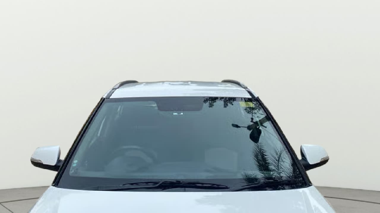 2019 Hyundai Creta SX 1.6 PETROL, Petrol, Manual, 30,749 km, Front Windshield