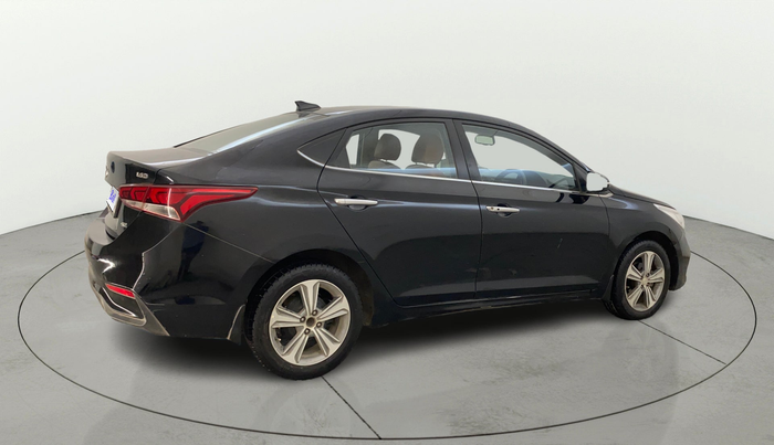 2018 Hyundai Verna 1.6 SX (O) CRDI MT, Diesel, Manual, 1,34,560 km, Right Back Diagonal