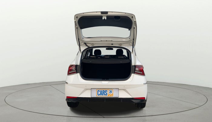 2023 Hyundai NEW I20 SPORTZ 1.2 MT, Petrol, Manual, 31,108 km, Boot Door Open