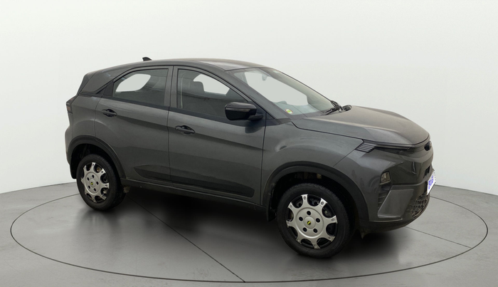 2024 Tata NEXON Smart Plus 1.2 Revotron 6 AMT, Petrol, Automatic, 6,297 km, Right Front Diagonal