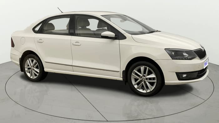 2019 Skoda Rapid STYLE 1.6 MPI AT, Petrol, Automatic, 67,852 km, Right Front Diagonal