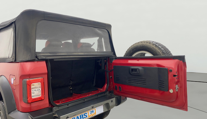 2021 Mahindra Thar LX  P 4WD AT CONVERTIBLE, Petrol, Automatic, 40,490 km, Boot Door Open