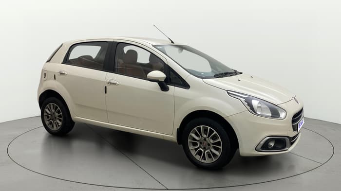 2015 Fiat Punto EVO EMOTION 1.3 MULTIJET, Diesel, Manual, 1,08,094 km, Right Front Diagonal