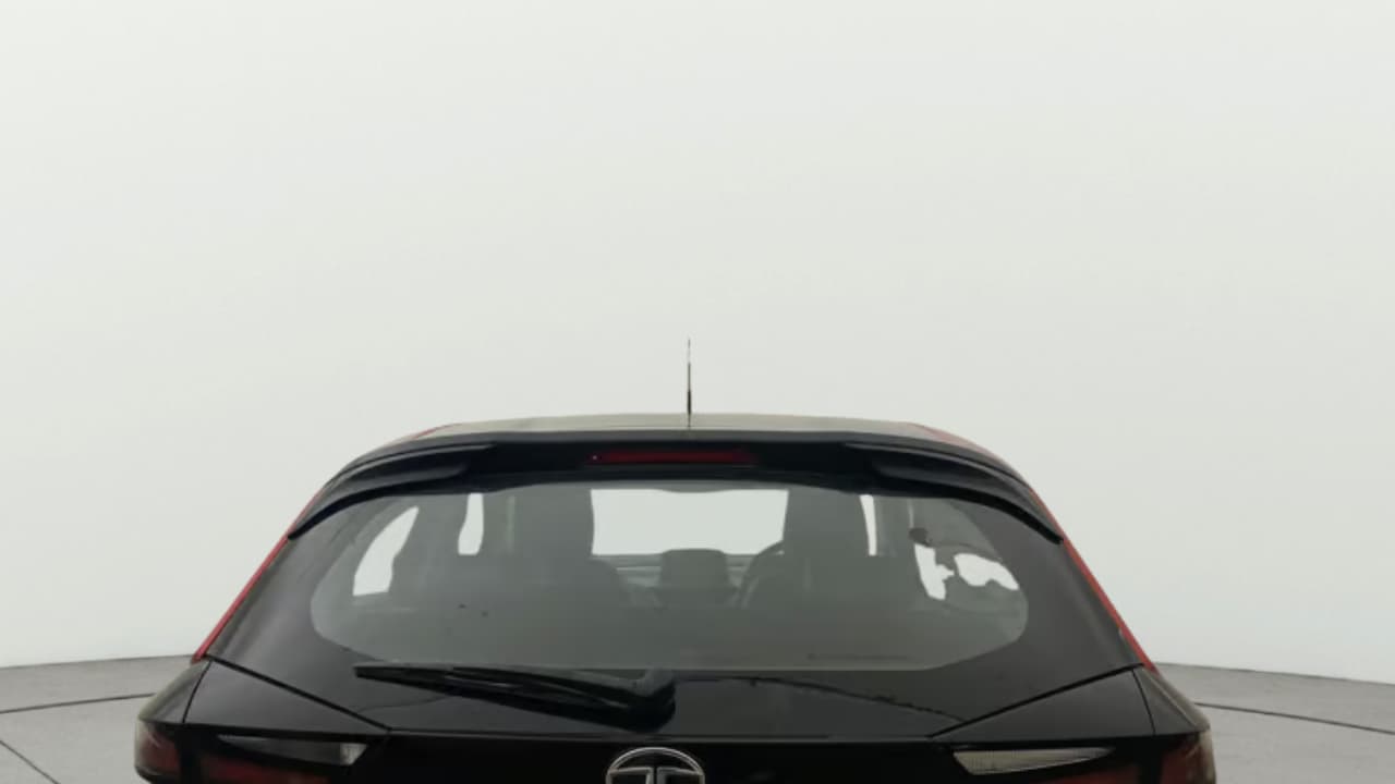 2022 Tata ALTROZ XZA (O), Petrol, Automatic, 23,961 km, Rear Windshield
