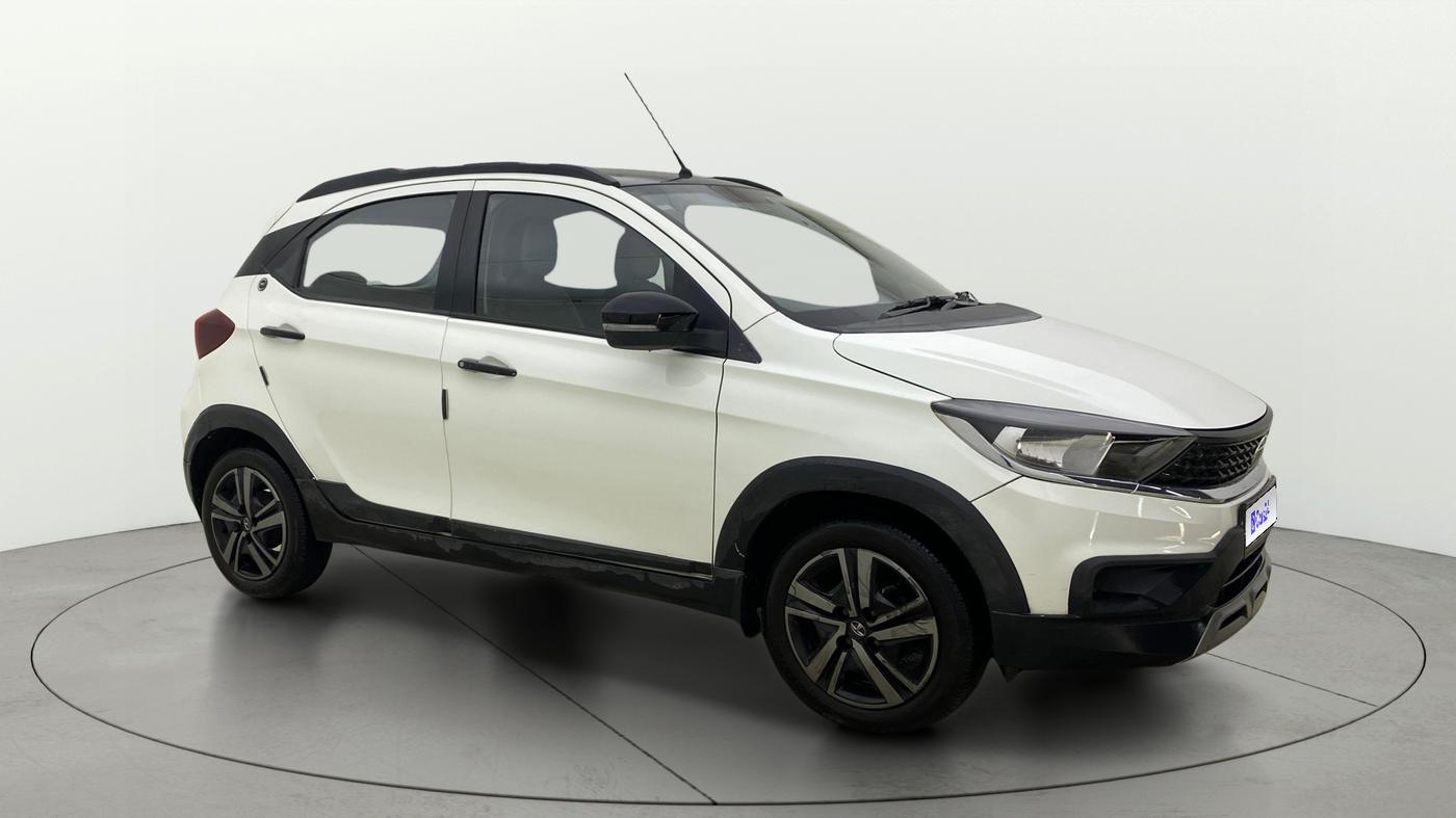 2023 Tata TIAGO NRG XZ AMT, Petrol, Automatic, 34,809 km, Right Front Diagonal