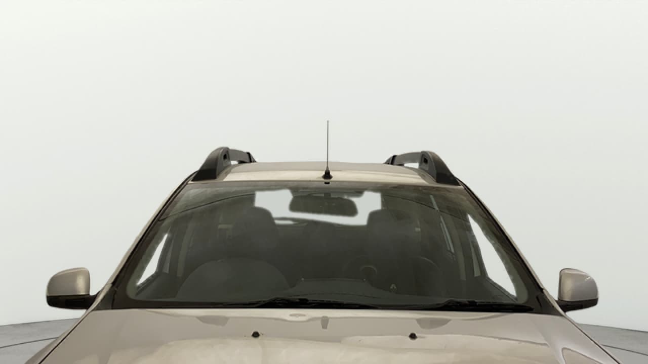 2017 Renault Duster RXE 1.6 PETROL, Petrol, Manual, 61,158 km, Front Windshield