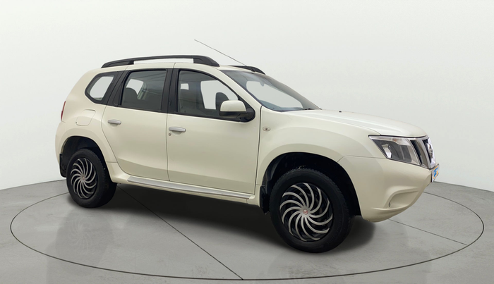 2014 Nissan Terrano XL (P), Petrol, Manual, 63,364 km, Right Front Diagonal