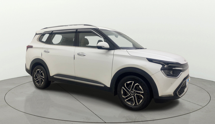 2022 KIA CARENS LUXURY 1.5 DIESEL 7 STR, Diesel, Manual, 22,170 km, Right Front Diagonal