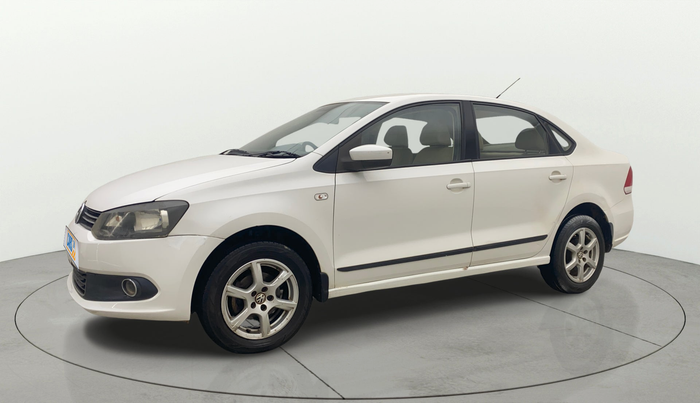 2013 Volkswagen Vento HIGHLINE 1.6 MPI, Petrol, Manual, 1,17,067 km, Left Front Diagonal